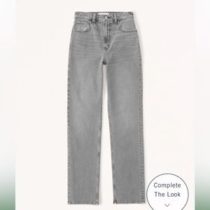 Abercrombie & Fitch - 90’s Ultra High Rise Straight Jean - Size: 00/24